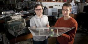 باحثون يطورون جهازاً يحول الإشارات اللاسلكية إلى طاقة كهربائية