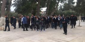مستوطنون يجددون اقتحامهم للمسجد الأقصى