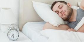 تجنّب هذه العادات قبل النوم