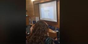 شاهد كيف رد الطلبة الفلسطينيون على باحث مصري حاضر في جامعة تل ابيب