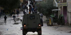 3 إصابات واعتقال مواطن خلال اقتحام الاحتلال نابلس