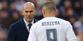 بنزيما يقترب من الرحيل عن ريال مدريد