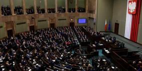 بولندا تتجاهل الحكومة الاسرائيلية وتقر "قانون المحرقة" 