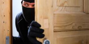 القبض على عصابة سرقة استهدفت منازل "شخصيات هامة" في طولكرم