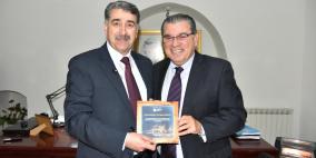 بلدية رام الله تكرم سفير جمهورية الأوروغواي