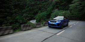 رينج روڤر سبورت SVR الجديدة تسجل زمناً قياسياً جديداً في صعود  طريق جبل تيانمن