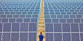 السعودية تنشئ أكبر مشروع للطاقة الشمسية في العالم 