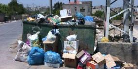 شكاوى من تراكم النفايات في بعض أحياء مدينة نابلس