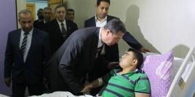 السفير اللوح يزور جرحى غزة في المستشفيات المصرية