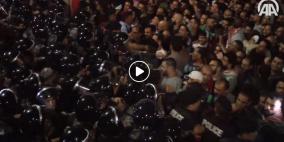 فيديو: اعتقالات واشتباكات مع المحتجين وسط العاصمة الأردنية عمان 