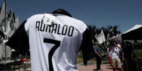 بالصور: بدء بيع قمصان يوفنتوس تحمل اسم رونالدو