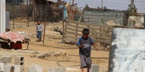 الاحتلال يزيل "كرافانات" مدرسة التحدي والصمود شرق يطا