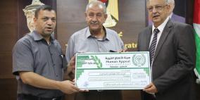 الإماراتية الخيرية تقدم صرفية كفالات أيتام للجنة زكاة طولكرم 