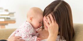 دراسة: اكتئاب الأم يؤثر على صحة الأطفال جسديا ونفسيا