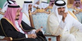 العاهل السعودي يدعو أمير قطر لحضور القمة الخليجية