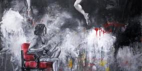 غزة: فنانة تشكيلية تبدع لوحاتها من ألم الحصار