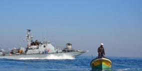 اعتقال صيادين ومصادرة مركبين في بحر غزة 