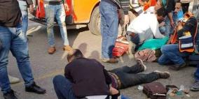 إصابة 8 مواطنين في حادث سير غرب الخليل