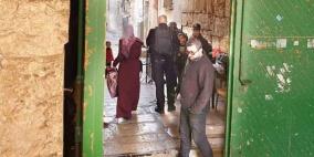 الاحتلال يعتقل طفلين أثناء خروجهما من المسجد الأقصى
