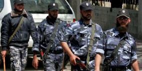 المركز الفلسطيني لحقوق الإنسان: أجهزة حماس اعتقلت مواطنين من داخل المشافي