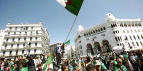 مادتان تقسمان الشارع الجزائري والاحتجاجات تتواصل 