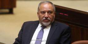 ليبرمان يتهم نتنياهو بتسليح عصابات إجرامية في غزة