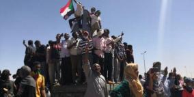 في تطور لافت.. الجيش السوداني يمنع فض اعتصام وزارة الدفاع