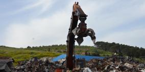 ورش"فصل الخردة" تخلص البيئة من المخلفات المعدنية الضخمة في وادي الدعوق بجنين