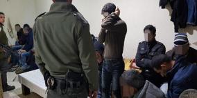 شرطة الاحتلال تعتقل 92 عاملا من الضفة الغربية