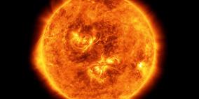 الأرض تنجو من انفجار مغناطيسي هائل على سطح الشمس