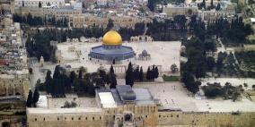 الاحتلال يبعد حارسين عن الأقصى لمدة 15 يوما