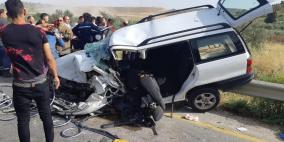  وفاة شقيقين وإصابة 11 مواطنا في حادث سير 