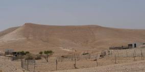 الاحتلال يدمر "كرفانا" ويهدم جدارا جنوب الخليل