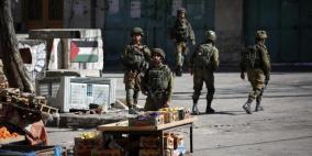 قوات الاحتلال اغلقت 512 محل تجاري في الخليل