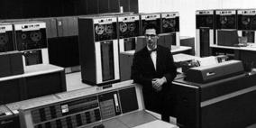 "أبو الكمبيوتر" يفارق الحياة 