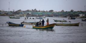 الاحتلال يسلم قوارب ومعدات خاصة بالصيادين 