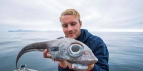  نرويجي يصطاد "السمكة الديناصور"