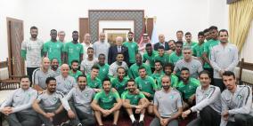 الرئيس يعبر عن اعتزازه بالمنتخب السعودي خلال استقباله