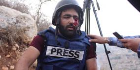 إصابة صحفي برصاص الاحتلال والعشرات بالاختناق خلال مواجهات غرب الخليل