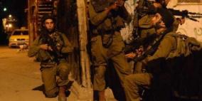 الاحتلال يعتقل 17 مواطنا على الأقل من الضفة