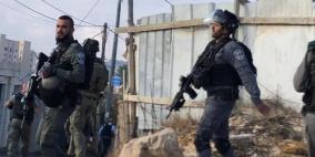 الاحتلال يغلق مدرستين في القدس 