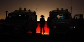 الاحتلال يطلق النار صوب 3 شبان وسط قطاع غزة ومصيرهم مجهول 