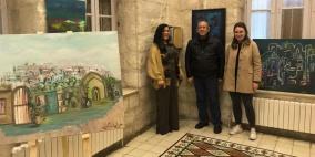 افتتاح معرض أبواب وشبابيك للتشكيلية خزيمة حامد في مدينة القدس