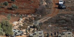 اهالي بيتا يتصدون لمستوطنين اقتحموا جبل صبيح