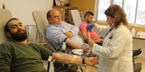 مجموعة القدس للمستحضرات الطبية تنظم حملة للتبرع بالدم 