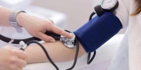 احتمال الوفاة بكورونا أعلى بمرتين لدى مرضى ضغط الدم 
