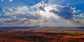 حالة الطقس: الحرارة أدنى من معدلها السنوي بحدود درجتين