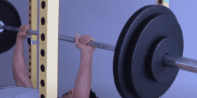 الأوزان الثقيلة تبني عضلات الجسم بشكل أسرع.. هل هذا صحيح؟؟