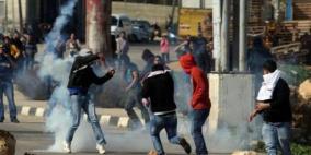 الخليل: عشرات حالات الاختناق في مواجهات مع الاحتلال