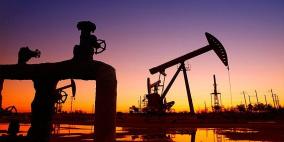 أسعار النفط تواصل خسائرها مع انحسار آمال الطلب
